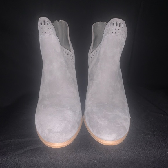 Vince Camuto Fileana Split Shaft Bootie - Picture 2 of 6